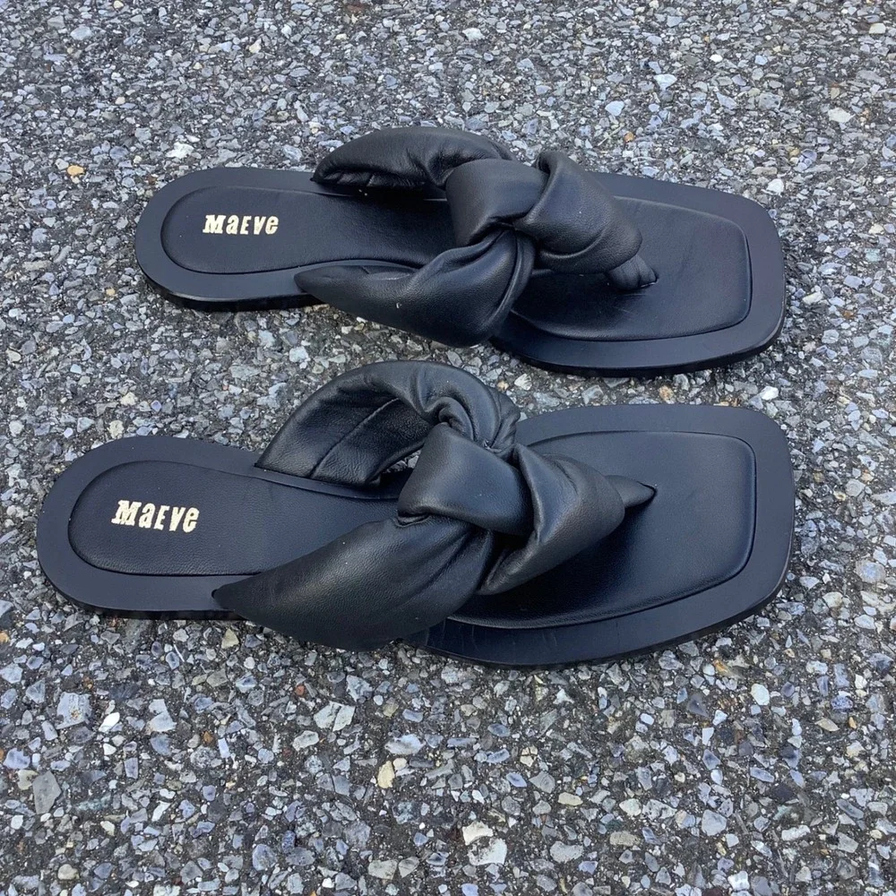 Maeve Black Leather Knotted Puffy Thong Sandals Square Toe Flat Slides Size 7M - Picture 6 of 7
